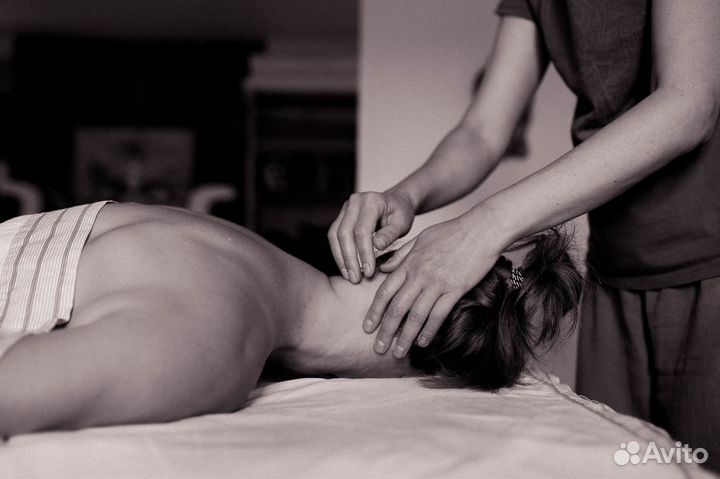 Массажист массаж