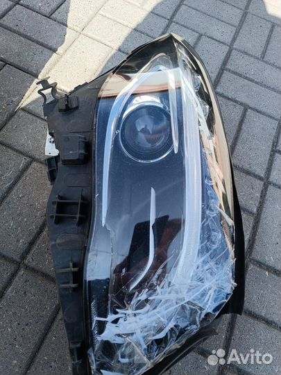 Правая фара mercedes GLA200