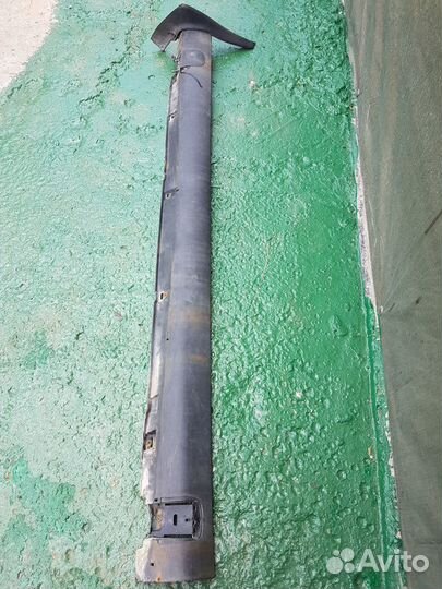 Накладка на порог наружная правая Опель Омега В