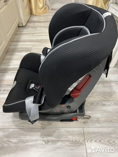 Детское автомобильное кресло