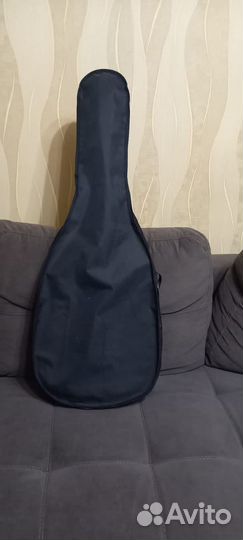 Акустическая гитара