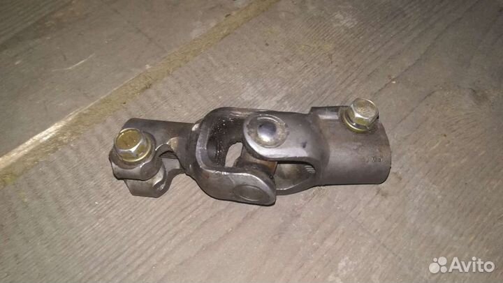 Кардан рулевой рейки Toyota Sprinter Carib ae115g