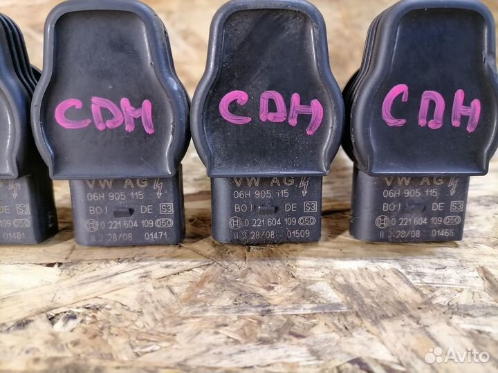 Катушка зажигания Audi A4 B8 1.8T CDH