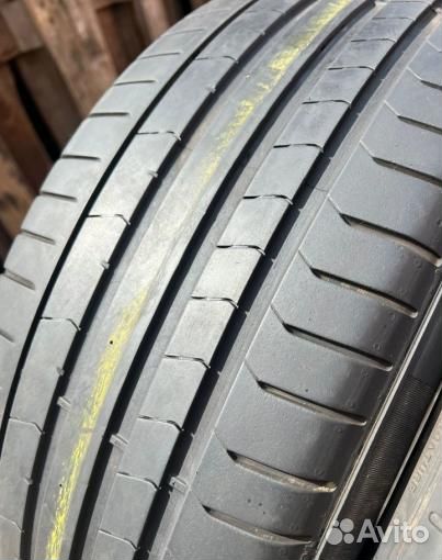 Pirelli P Zero PZ4 235/50 R19