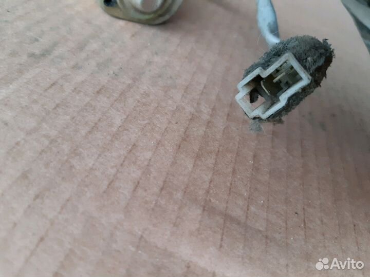 Стеклоподьемник перед. правый. Mazda 626GC