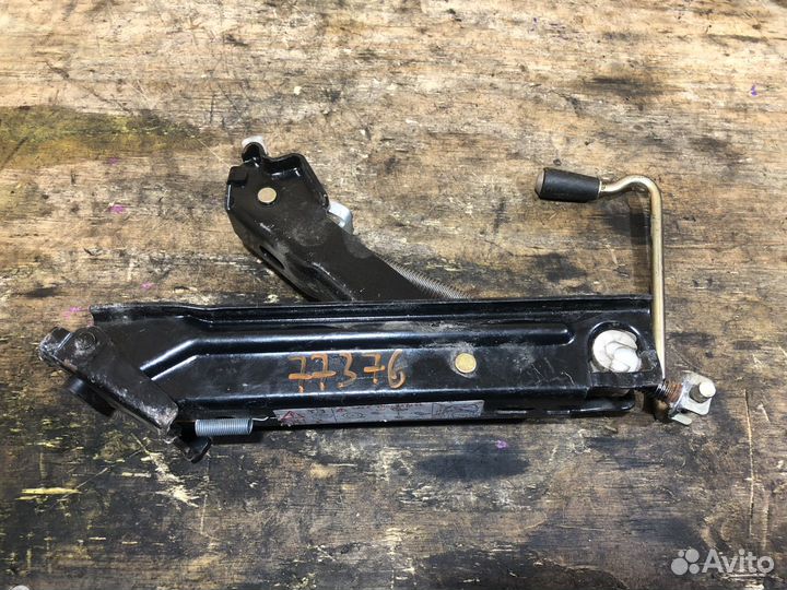 Домкрат штатный Peugeot 206 Арт. 77376