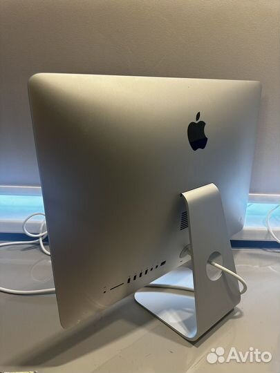 Apple iMac 21.5