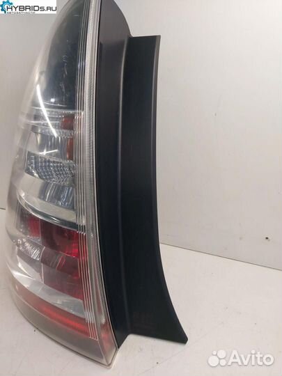 Фонарь задний левый Toyota Prius 2 NHW20