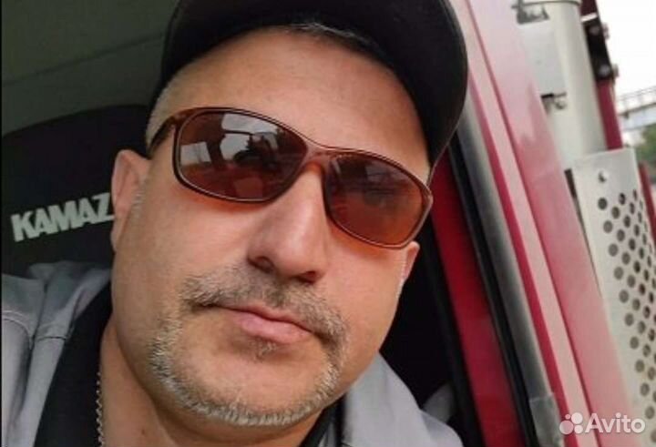 Водитель самосвала