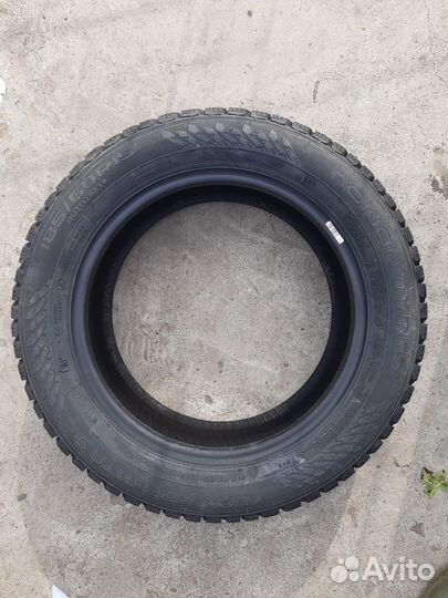 Nokian Tyres Hakkapeliitta 9 185/60 R15 88T