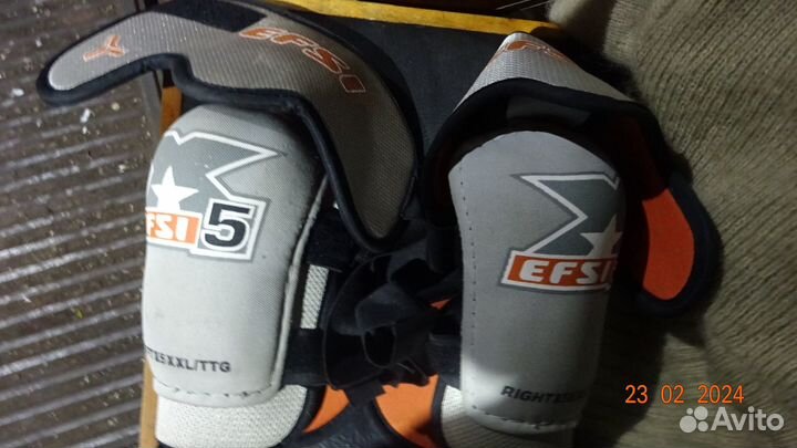 Продам хоккейные налокотники,пользовался несколько