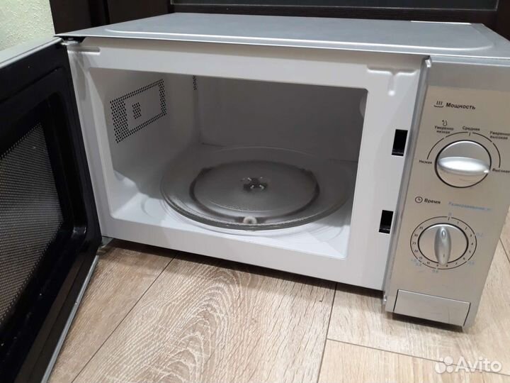 Микроволновая печь Midea
