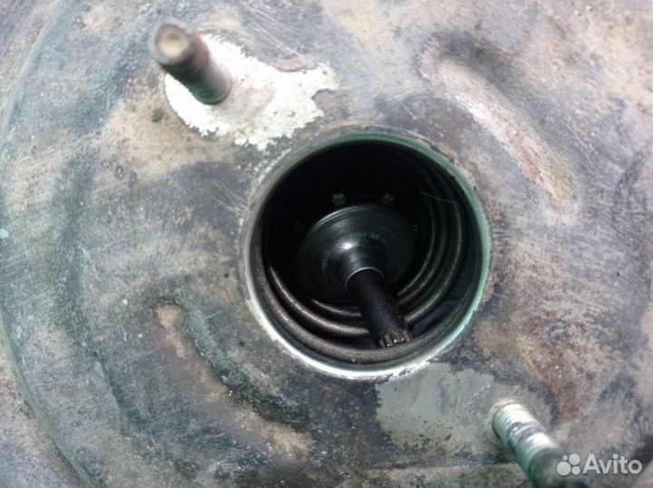 Вакуумный усилитель тормозов Лада Гранта седан