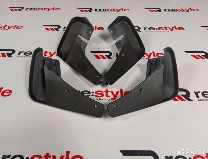 Брызговики Toyota Probox / Succeed Белые