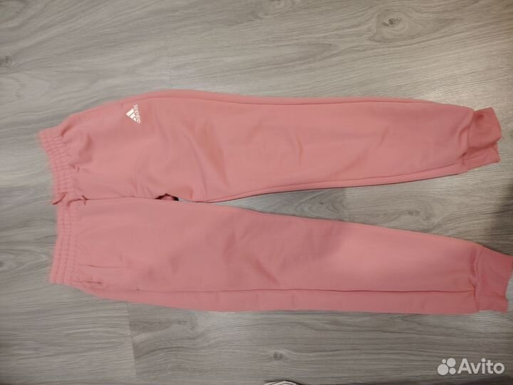 Спортивный костюм женский