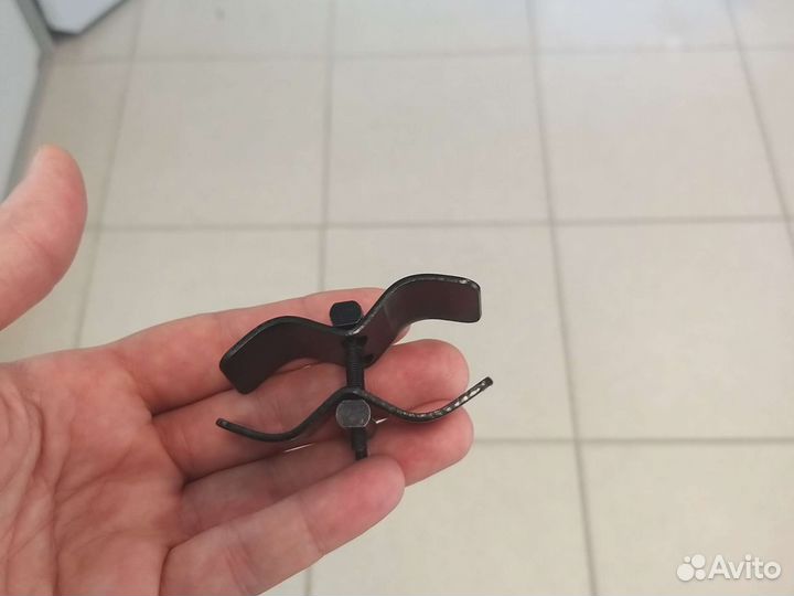 Крепление на фонарь 8