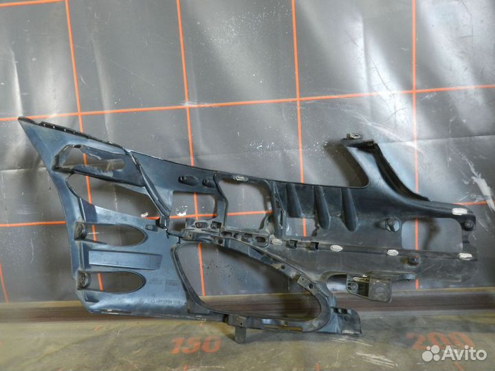 Кронштейн бампера переднего левый - Mercedes-Benz