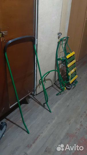 Санки на колесиках с чехлом сиденьем