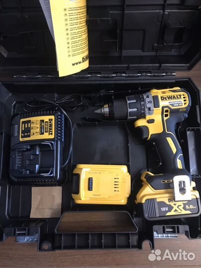 Шуруповерт Dewalt DCD791