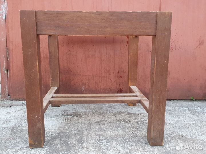 Деревянное подстолье