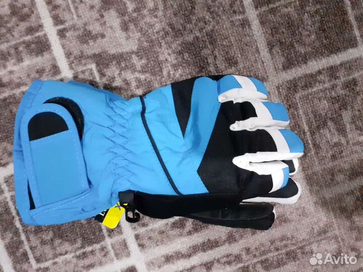 Зимние перчатки