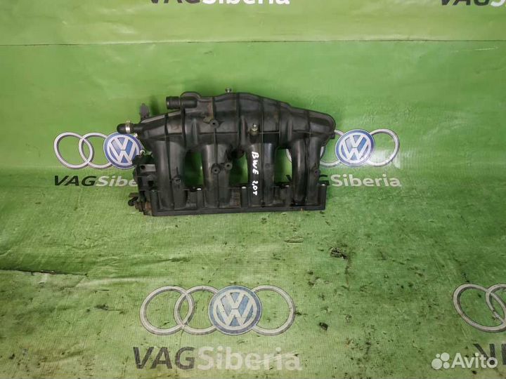 Коллектор впускной 06D133192B audi A4 B7 BWE