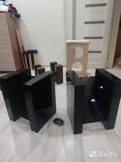 Подставки для колонок