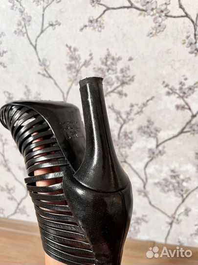 Ботильоны босоножки гладиаторы на каблуке черные