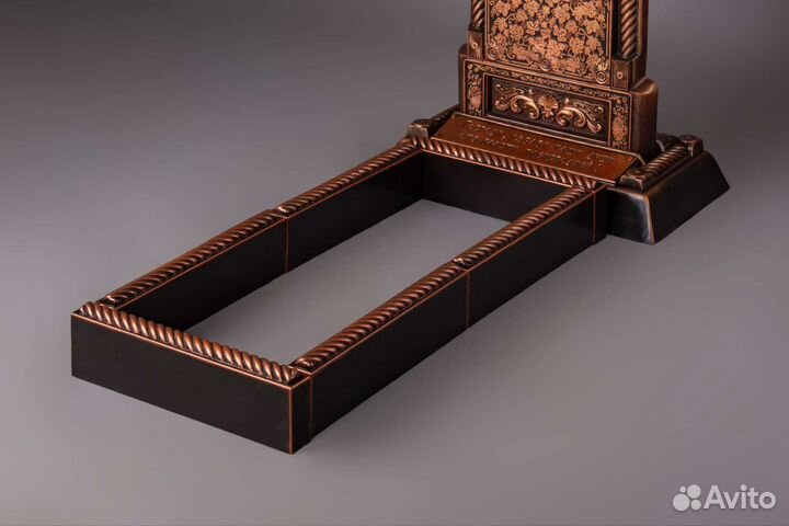 Памятник крест на могилу надгробия из камня