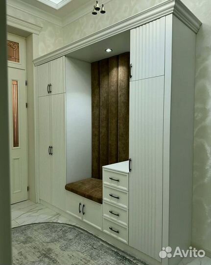 Шкаф распашной створчатый