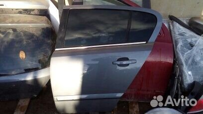 Опель астра h задняя левая дверь В сборе