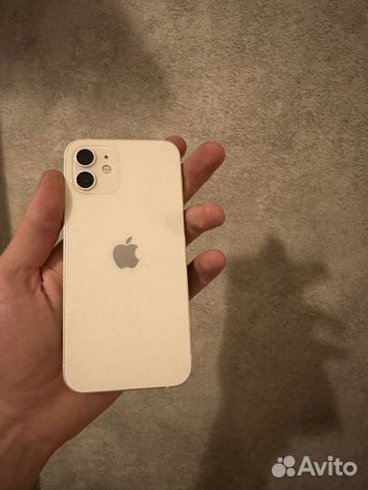 iPhone 12, 64 ГБ