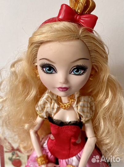 Кукла базовая Apple White Ever After High