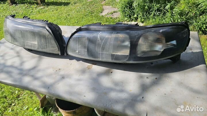 Фары Volvo S60 2000-2004. Комплект