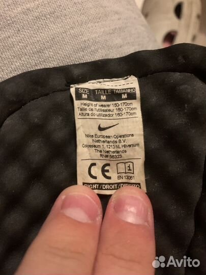 Футбольные щитки nike