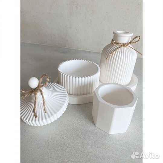Гипсовые изделия ваза шкатулка поднос
