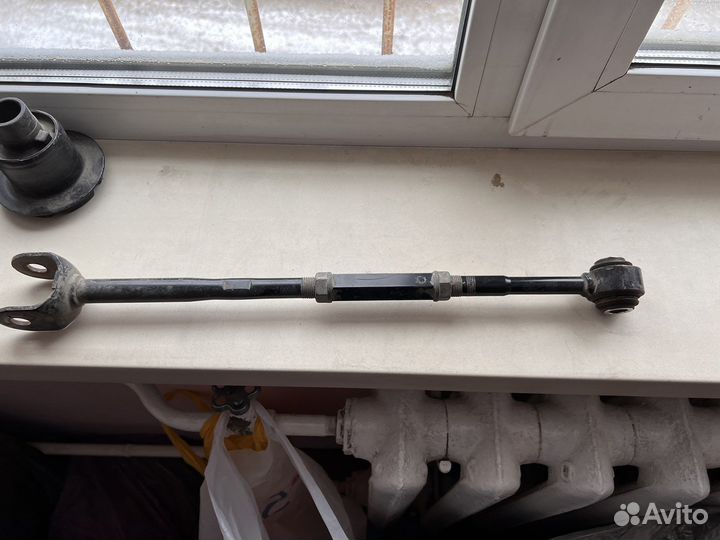 Подушки подрамника двигателя camry 40