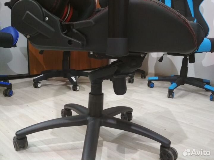 Кресло геймерское Viva 6608 (кож.зам). Новое