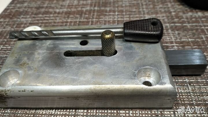 Замок накладной