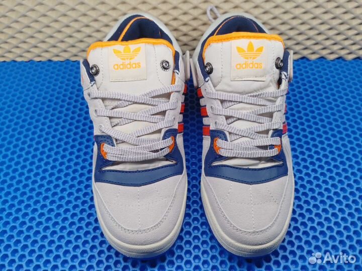 Adidas forum low bad bunny