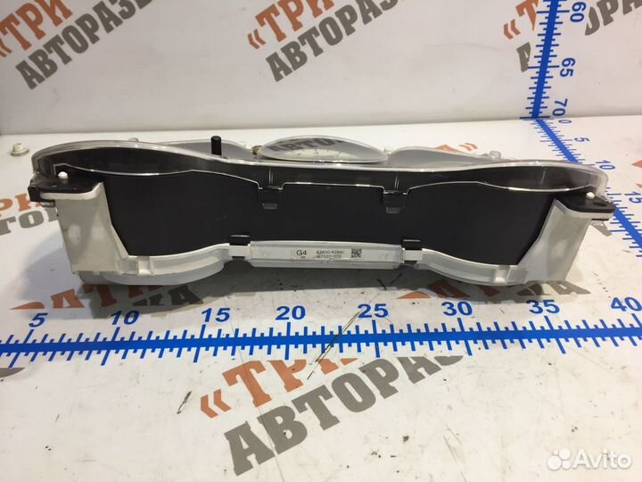 Тойота Рав 4 Щиток приборов