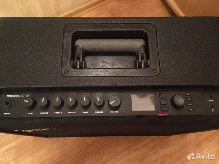 Гитарный комбоусилитель Fender Mustang GT100