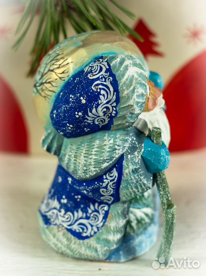 Дед Мороз деревянный с посохом