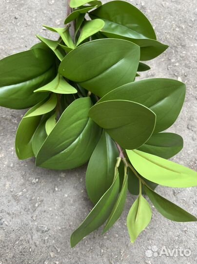 Искусственные цветы, зелень