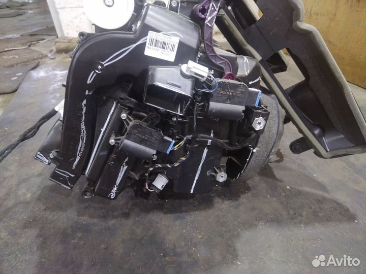 Корпус печки Volkswagen Golf v 1KZ