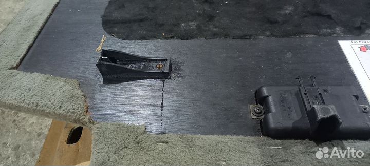 Пол багажника серый, бмв х5 е53