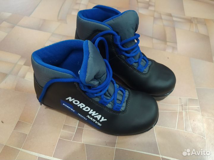 Лыжные ботинки детские 33