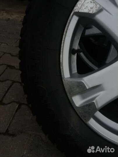Yokohama IceGuard Stud IG65 225/65 R17