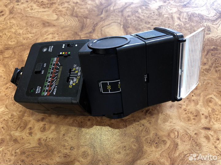 Фотовспышка Falcon