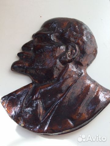 Ленин из бронзы (СССР покрыт сверху лаком )